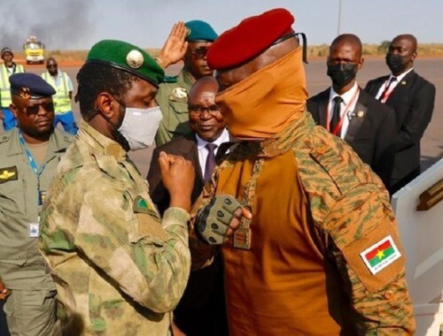 Le Capitaine Ibrahim Traore chez le Colonel Assimi Goita